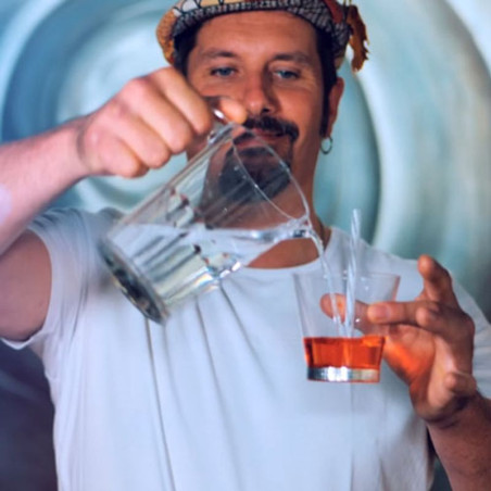 FREE DRINKS - Peter Kamp