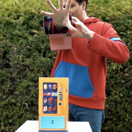 VENDING MACHINE - George Iglesias