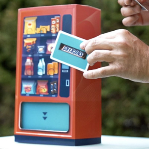 VENDING MACHINE - George Iglesias